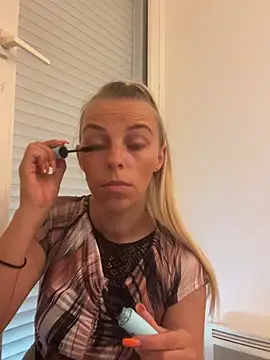 BrumeLove online show from June 15, 7:32 am