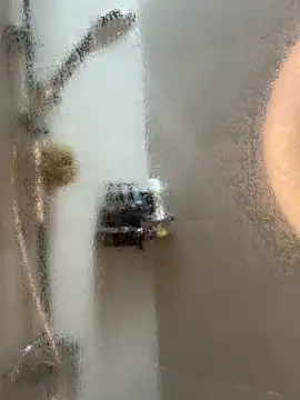 Snapshot of auriangel chatting on February 14, 12:40 am auriangel online show from February 14, 12:40 am