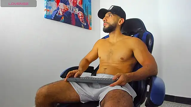 Snapshot of Yiyo10_ chatting on June 27, 6:29 am Yiyo10 online show from June 27, 6:29 am