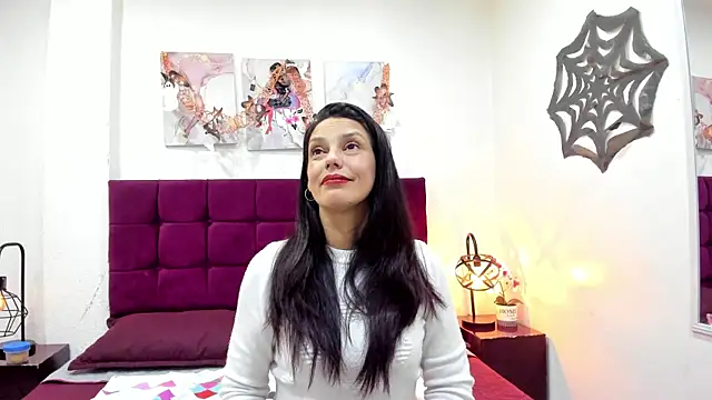 Snapshot of MashaPiink chatting on October 30, 1:01 pm MashaPiink online show from October 30, 1:01 pm