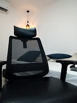 damian bull online show from September 25, 8:12 pm