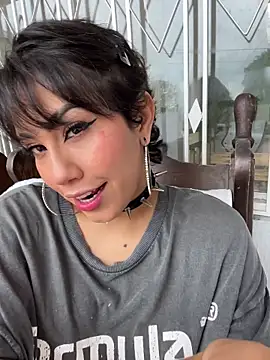 Snapshot of ZahaRose chatting on December 20, 8:16 pm ZahaRose online show from December 20, 8:16 pm