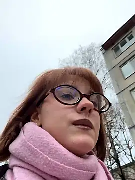 Snapshot of Only_April chatting on November 11, 11:21 am Only April online show from November 11, 11:21 am