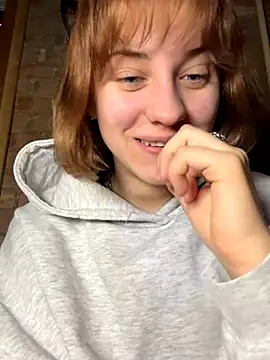 Snapshot of Only_April chatting on November 29, 10:13 pm Only April online show from November 29, 10:13 pm