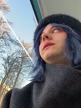 Only April online show from March 23, 4:49 am