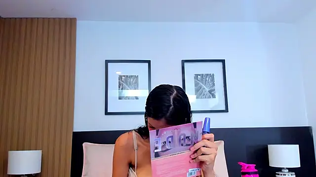 Snapshot of catalina_jolie chatting on December 1, 4:28 am catalina jolie online show from December 1, 4:28 am