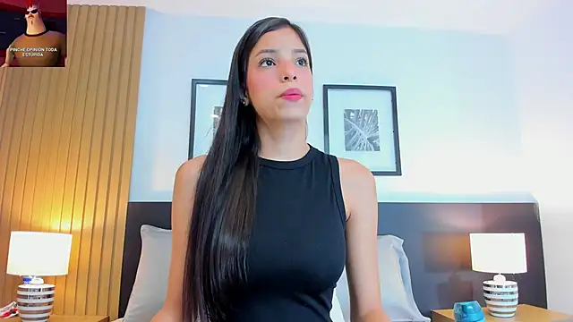 Snapshot of catalina_jolie chatting on February 7, 3:54 am catalina jolie online show from February 7, 3:54 am