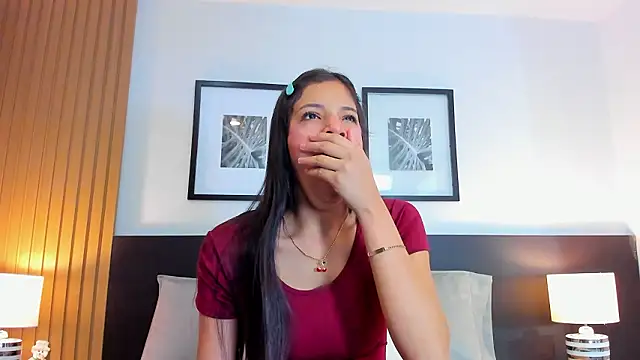 Snapshot of catalina_jolie chatting on February 12, 4:07 am catalina jolie online show from February 12, 4:07 am