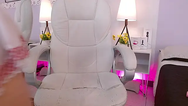 Celesstegh online show from November 28, 12:30 pm