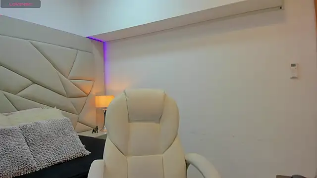 persefone 333 online show from October 6, 6:49 pm