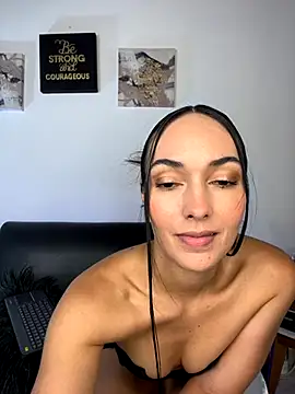 Snapshot of fetish_foot_ chatting on September 19, 3:24 pm fetish foot online show from September 19, 3:24 pm
