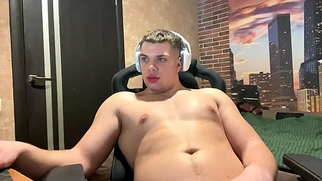 MusclePhantom online show from March 16, 10:14 pm