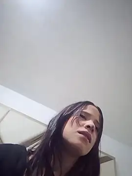 KLOE LUSTX online show from February 17, 7:38 am