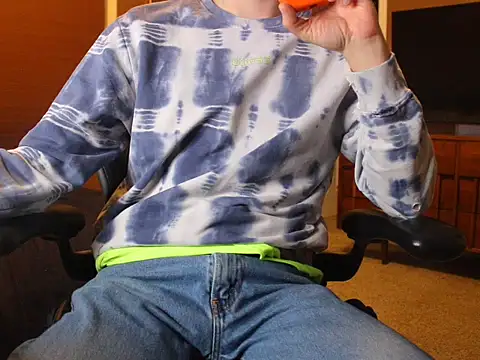 jjjjjfive online show from February 6, 3:22 am