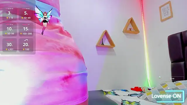 Snapshot of miiarod chatting on October 27, 6:56 pm miiarod online show from October 27, 6:56 pm