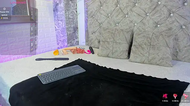 Snapshot of railey_rosse_ chatting on November 7, 5:29 am railey rosse online show from November 7, 5:29 am