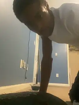 huhgtr online show from April 11, 3:44 am