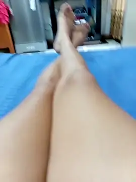 Snapshot of blueeyegirl22 chatting on November 15, 10:34 am blueeyegirl22 online show from November 15, 10:34 am