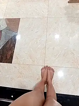 Snapshot of blueeyegirl22 chatting on November 29, 9:18 pm blueeyegirl22 online show from November 29, 9:18 pm