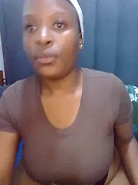 Snapshot of MrsMxx25 chatting on October 10, 2:21 am MrsMxx25 online show from October 10, 2:21 am