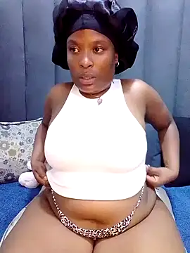 Snapshot of MrsMxx25 chatting on November 5, 10:43 pm MrsMxx25 online show from November 5, 10:43 pm