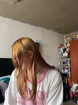 Snapshot of Aria_beauti chatting on September 26, 1:37 pm Aria beauti online show from September 26, 1:37 pm