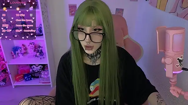 Snapshot of Nana_stolass chatting on April 22, 8:50 am Nana stolass online show from April 22, 8:50 am