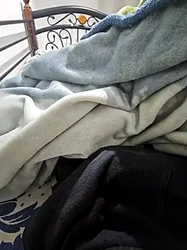 Snapshot of fena-sikerimmm chatting on October 25, 10:37 pm fena-sikerimmm online show from October 25, 10:37 pm