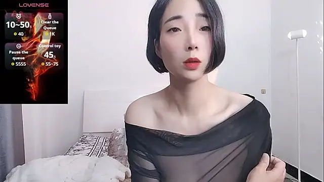 YIWA-2000 online show from December 18, 7:36 am