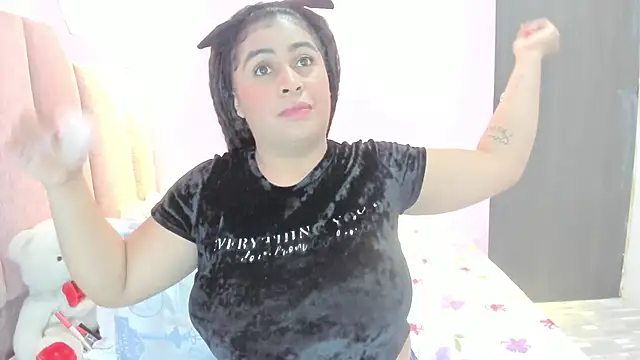 AndreaSweet2 online show from October 15, 7:47 pm