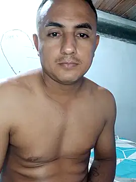 Geral Yeraldyn09 online show from October 18, 1:08 am