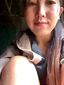 Huong-Ly online show from October 27, 8:40 am