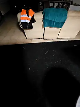 Stingles online show from April 16, 9:39 pm