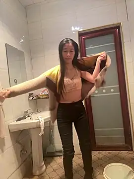 crhong666 online show from January 12, 12:38 am