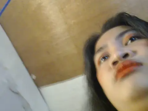 Snapshot of miss_laila_ chatting on November 5, 9:09 am miss laila online show from November 5, 9:09 am