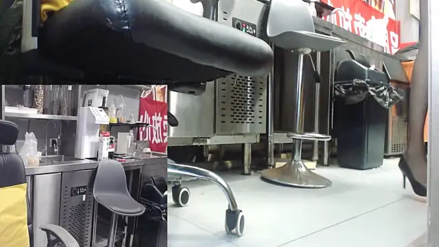 Snapshot of Eileen-L chatting on November 7, 3:28 am Eileen-L online show from November 7, 3:28 am