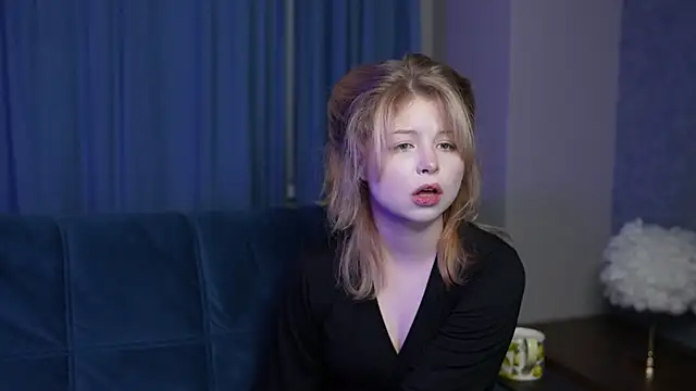 Stella Vanila online show from March 3, 11:32 pm