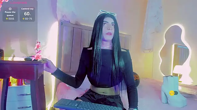 Snapshot of Daniela_sanchezx chatting on October 24, 7:10 pm Daniela sanchezx online show from October 24, 7:10 pm