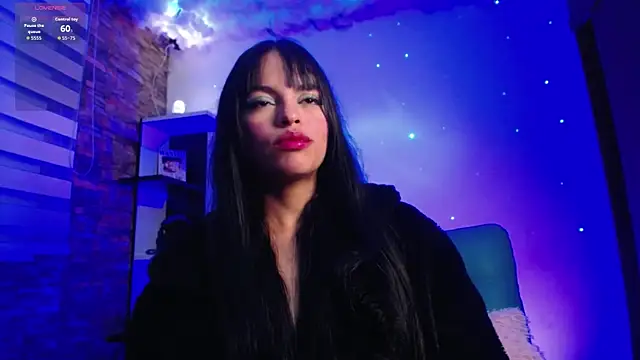 Snapshot of sharlott_essence chatting on October 2, 12:17 am sharlott essence online show from October 2, 12:17 am