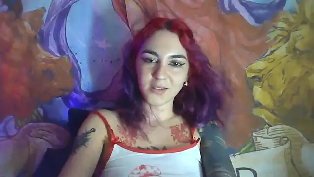 Snapshot of peetitefairy chatting on January 8, 2:58 am peetitefairy online show from January 8, 2:58 am