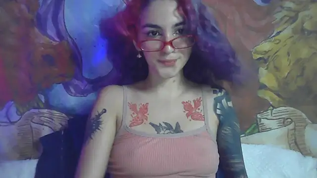 Snapshot of peetitefairy chatting on January 17, 2:16 am peetitefairy online show from January 17, 2:16 am