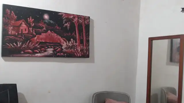 alice julls online show from October 31, 9:27 pm