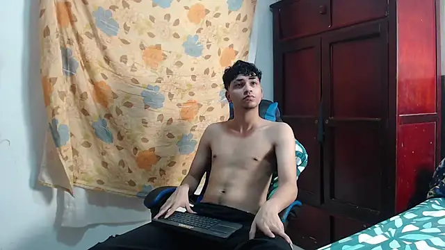 alice julls online show from June 2, 7:16 pm