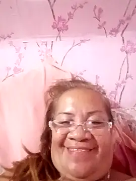 vickyhot1966 online show from April 1, 1:34 pm