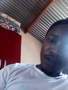 Snapshot of Hood_Bouy chatting on November 18, 11:36 am Hood Bouy online show from November 18, 11:36 am