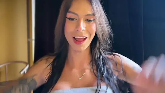 Snapshot of Prinzessin_Camil chatting on June 2, 10:50 am Prinzessin Camil online show from June 2, 10:50 am