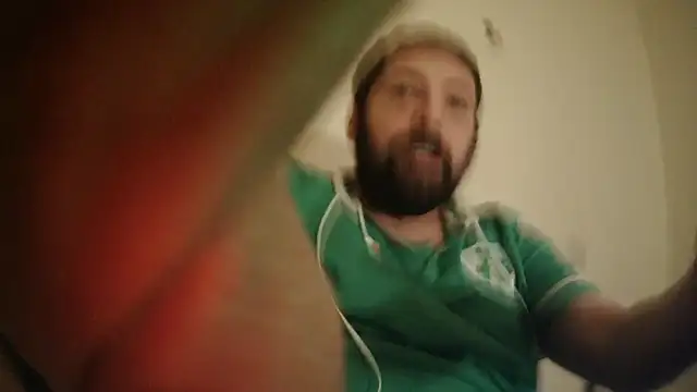 Snapshot of Big_Bi_Cub chatting on November 16, 12:49 am Big Bi Cub online show from November 16, 12:49 am