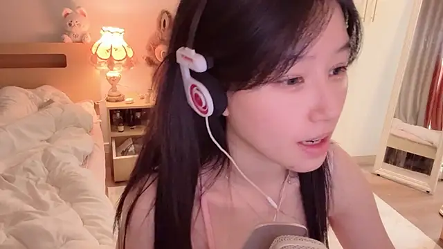 Snapshot of xixi_gougou chatting on November 4, 1:59 am xixi gougou online show from November 4, 1:59 am