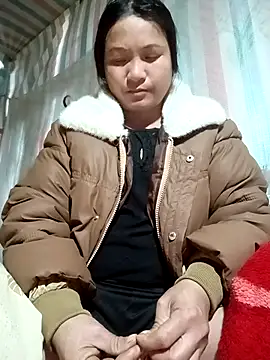 Love-Mama33 online show from February 3, 1:37 am