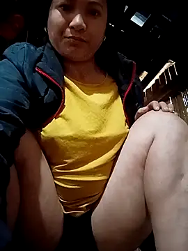 Love-Mama33 online show from February 5, 2:05 am